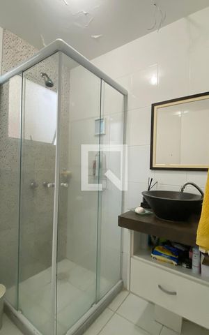 Apartamento à venda com 80m², 3 quartos e 2 vagasBanheiro da Suíte