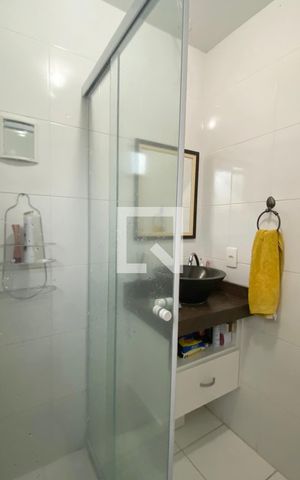 Apartamento à venda com 80m², 3 quartos e 2 vagasBanheiro da Suíte
