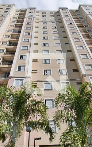 Apartamento para alugar com 50m², 2 quartos e 1 vaga Apartamento para alugar com 50m², 2 quartos e 1 vagaFachada