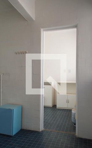 Apartamento à venda com 80m², 2 quartos e 2 vagasÁrea de serviço