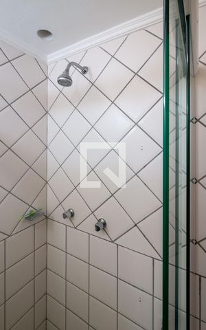 Casa de condomínio à venda com 139m², 3 quartos e 1 vaga Casa de condomínio à venda com 139m², 3 quartos e 1 vagaBanheiro Corredor