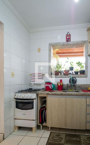 Casa de condomínio à venda com 139m², 3 quartos e 1 vaga Casa de condomínio à venda com 139m², 3 quartos e 1 vagaCozinha