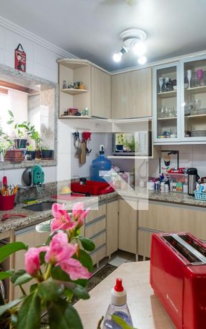 Casa de condomínio à venda com 139m², 3 quartos e 1 vaga Casa de condomínio à venda com 139m², 3 quartos e 1 vagaCozinha