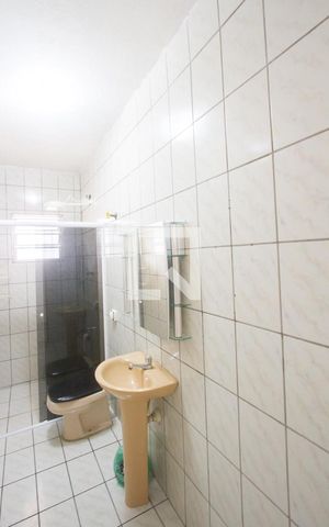 Apartamento para alugar com 65m², 2 quartos e sem vagaBanheiro