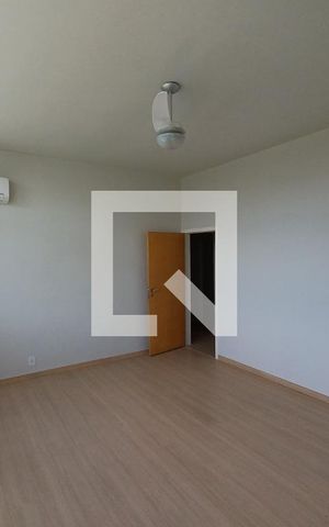 Apartamento à venda com 115m², 3 quartos e 1 vaga Apartamento à venda com 115m², 3 quartos e 1 vagaSala