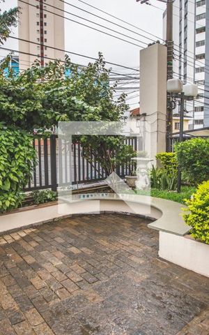 Apartamento à venda com 44m², 2 quartos e 1 vaga Apartamento à venda com 44m², 2 quartos e 1 vagaEntrada