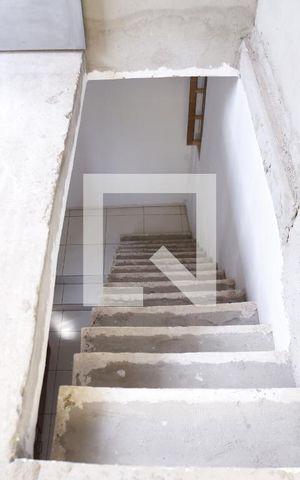 Casa à venda com 120m², 3 quartos e 3 vagasEscada-Casa 2