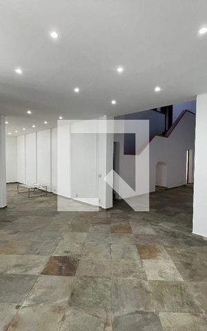 Casa à venda com 375m², 6 quartos e 4 vagas