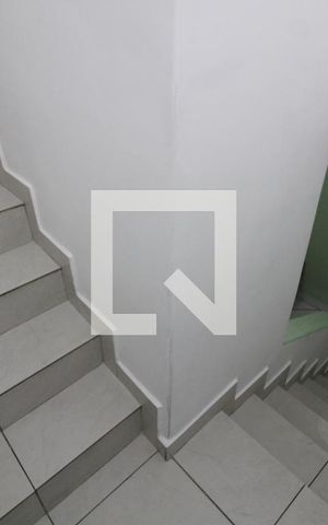 Casa para alugar com 60m², 1 quarto e sem vagaEscada