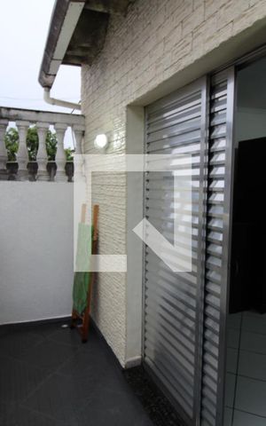 Casa para alugar com 60m², 1 quarto e sem vagaVaranda