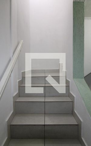 Casa para alugar com 60m², 1 quarto e sem vagaEscada