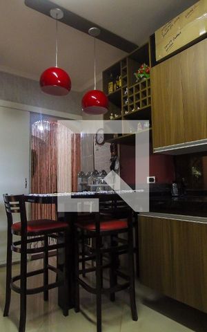 Casa à venda com 150m², 2 quartos e 2 vagas Casa à venda com 150m², 2 quartos e 2 vagasCozinha