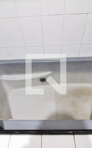 Casa à venda com 168m², 3 quartos e 8 vagasBanheiro da Suíte 1
