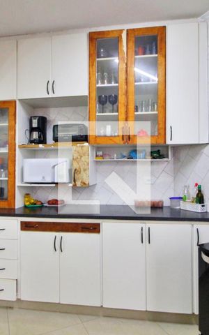 Casa à venda com 168m², 3 quartos e 8 vagasCozinha