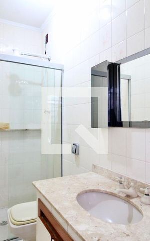 Casa à venda com 168m², 3 quartos e 8 vagasBanheiro da Suíte 2