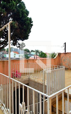 Casa à venda com 168m², 3 quartos e 8 vagasQuintal