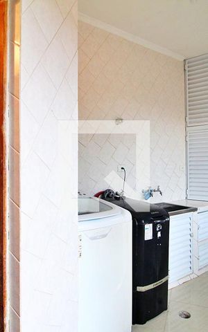 Casa à venda com 168m², 3 quartos e 8 vagasÁrea de Serviço
