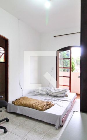 Casa à venda com 168m², 3 quartos e 8 vagasSuíte 3
