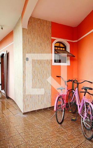 Casa à venda com 168m², 3 quartos e 8 vagasVaranda