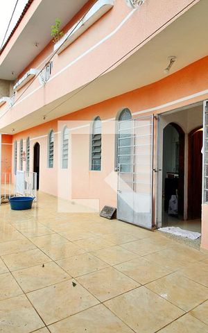 Casa à venda com 168m², 3 quartos e 8 vagasQuintal
