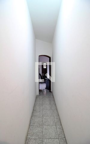 Casa à venda com 168m², 3 quartos e 8 vagasCorredor