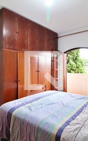 Casa à venda com 168m², 3 quartos e 8 vagasSuíte 1