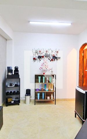 Casa à venda com 168m², 3 quartos e 8 vagasGaragem