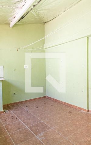 Casa à venda com 267m², 2 quartos e 2 vagas Casa à venda com 267m², 2 quartos e 2 vagasLavanderia