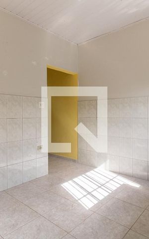 Casa à venda com 267m², 2 quartos e 2 vagas Casa à venda com 267m², 2 quartos e 2 vagasCozinha