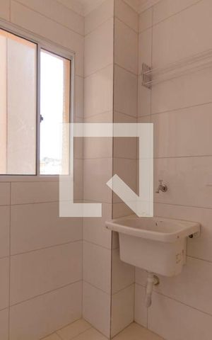 Apartamento para alugar com 42m², 2 quartos e 1 vaga Apartamento para alugar com 42m², 2 quartos e 1 vagaÁrea de Serviço