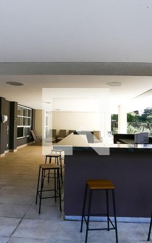 Studio à venda com 35m², 1 quarto e 1 vaga Studio à venda com 35m², 1 quarto e 1 vagaÁrea comum - Piscina