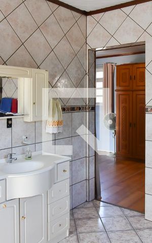 Casa para alugar com 206m², 3 quartos e 1 vaga Casa para alugar com 206m², 3 quartos e 1 vagaBanheiro da Suíte