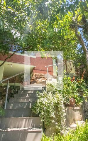 Casa para alugar com 400m², 5 quartos e 4 vagas Casa para alugar com 400m², 5 quartos e 4 vagasÁrea Externa