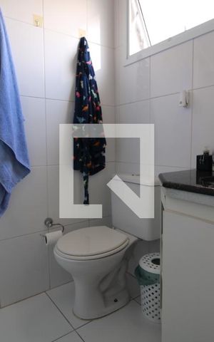 Casa à venda com 110m², 3 quartos e 2 vagasBanheiro da suíte