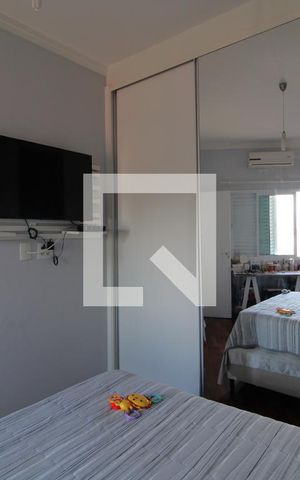 Casa à venda com 110m², 3 quartos e 2 vagasSuíte