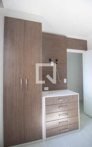 Apartamento à venda com 49m², 2 quartos e 1 vaga Apartamento à venda com 49m², 2 quartos e 1 vagaQuarto 2 - Armários