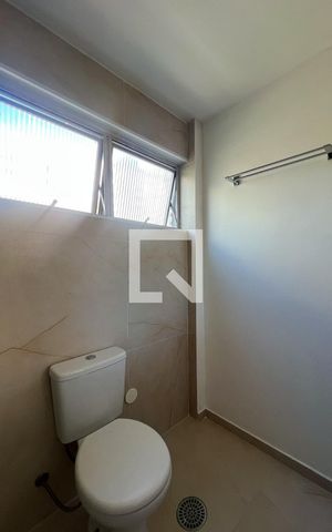 Apartamento à venda com 73m², 2 quartos e 1 vaga Apartamento à venda com 73m², 2 quartos e 1 vagaBanheiro