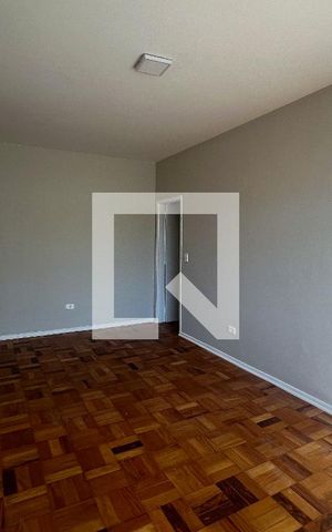 Apartamento à venda com 73m², 2 quartos e 1 vaga Apartamento à venda com 73m², 2 quartos e 1 vagaSala