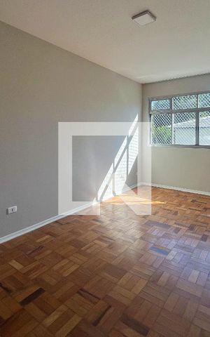 Apartamento à venda com 73m², 2 quartos e 1 vaga Apartamento à venda com 73m², 2 quartos e 1 vagaSala