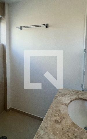 Apartamento à venda com 73m², 2 quartos e 1 vaga Apartamento à venda com 73m², 2 quartos e 1 vagaBanheiro