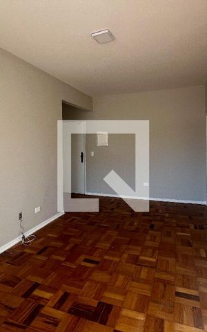 Apartamento à venda com 73m², 2 quartos e 1 vaga Apartamento à venda com 73m², 2 quartos e 1 vagaSala
