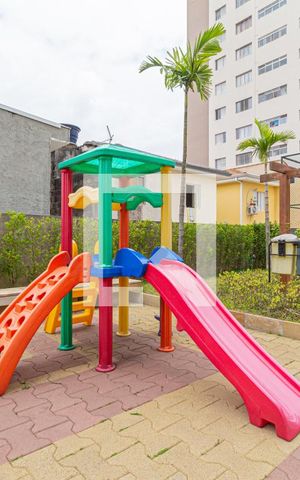 Apartamento à venda com 118m², 2 quartos e 2 vagas Apartamento à venda com 118m², 2 quartos e 2 vagasÁrea Comum - Playground