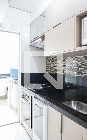 Apartamento à venda com 118m², 2 quartos e 2 vagas Apartamento à venda com 118m², 2 quartos e 2 vagasCozinha e Área de Serviço