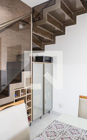 Apartamento à venda com 118m², 2 quartos e 2 vagas Apartamento à venda com 118m², 2 quartos e 2 vagasSala