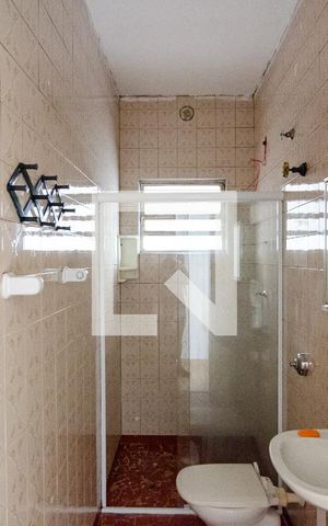 Casa para alugar com 70m², 1 quarto e 1 vaga Casa para alugar com 70m², 1 quarto e 1 vagaBanheiro Social