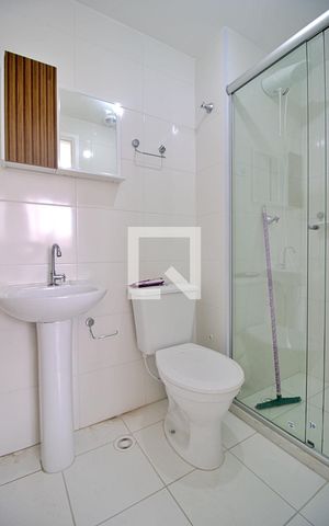 Apartamento para alugar com 24m², 1 quarto e sem vaga Apartamento para alugar com 24m², 1 quarto e sem vagaBanheiro da Suíte