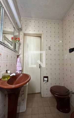 Casa à venda com 140m², 3 quartos e 2 vagasBanheiro