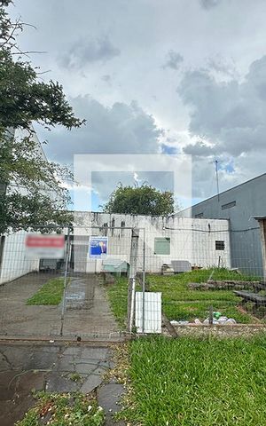 Casa à venda com 140m², 3 quartos e 2 vagasFachada