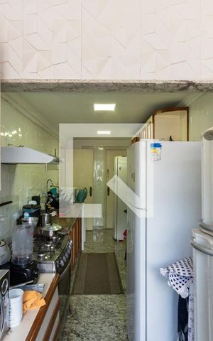 Apartamento à venda com 300m², 4 quartos e 1 vagaCozinha e Área de Serviço
