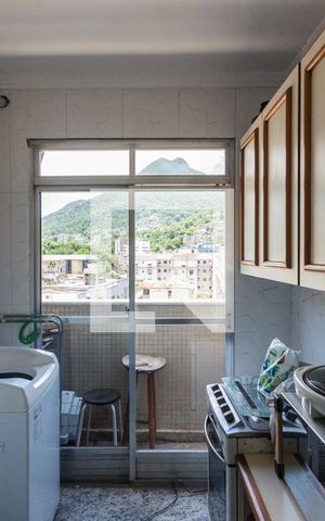 Apartamento à venda com 300m², 4 quartos e 1 vagaCozinha e Área de Serviço